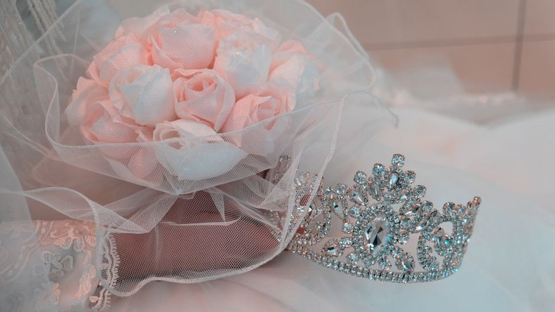 طقم إكسسوارات العروس اللؤلؤي